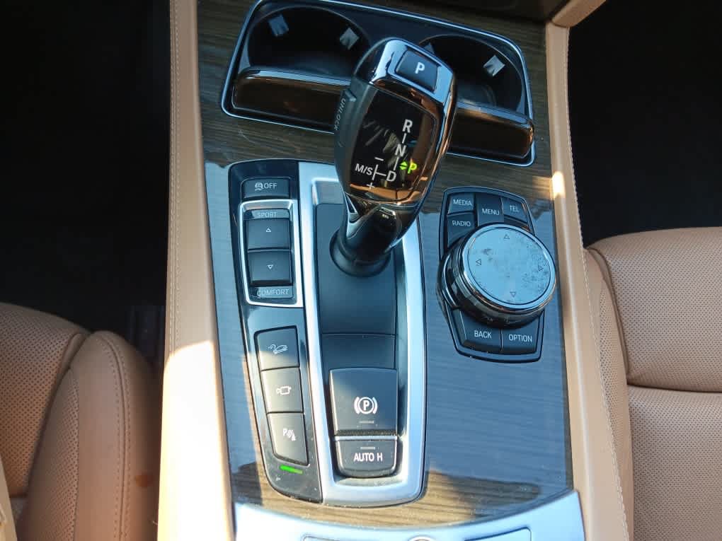 Used 2015 BMW 750i xDrive AWD/4WD image 22