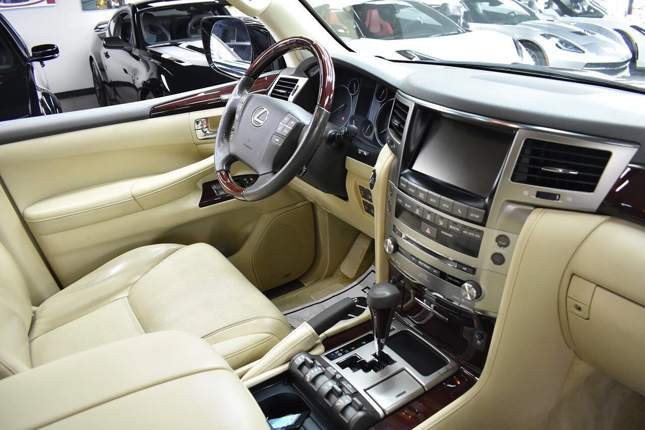 Used 2015 Lexus LX 570 4WD image 24