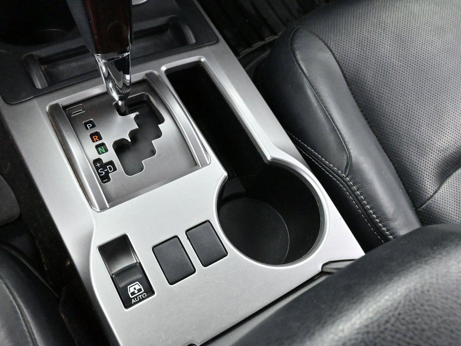 Used 2014 Toyota 4Runner Limited image 19