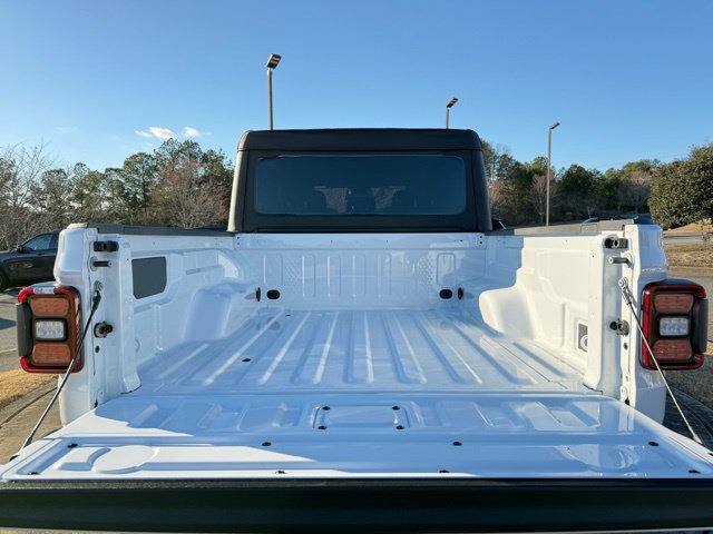 New 2026 Jeep Gladiator Sport AWD/4WD image 29