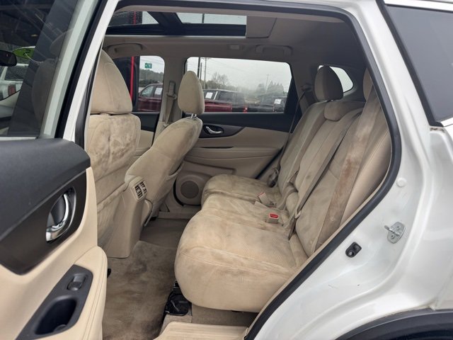 Used 2015 Nissan Rogue SV w/ SV Premium Package image 12