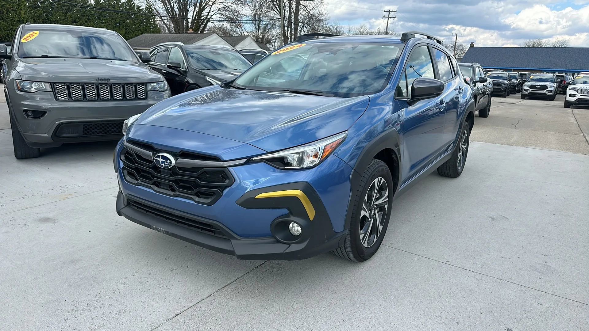 Used 2024 Subaru Crosstrek 2.0i Premium AWD/4WD image 1
