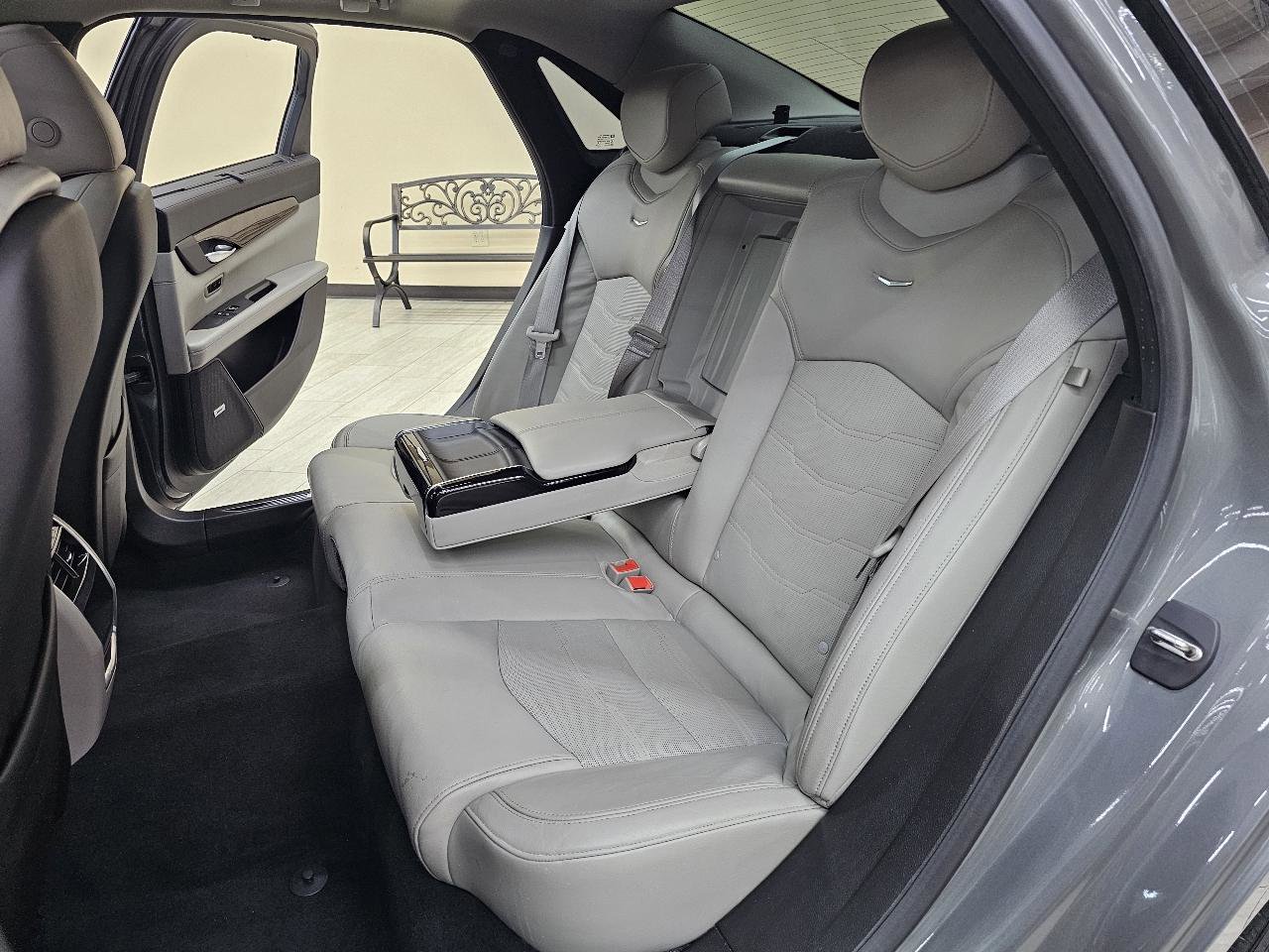 Used 2017 Cadillac CT6 Premium Luxury w/ Comfort Package image 25