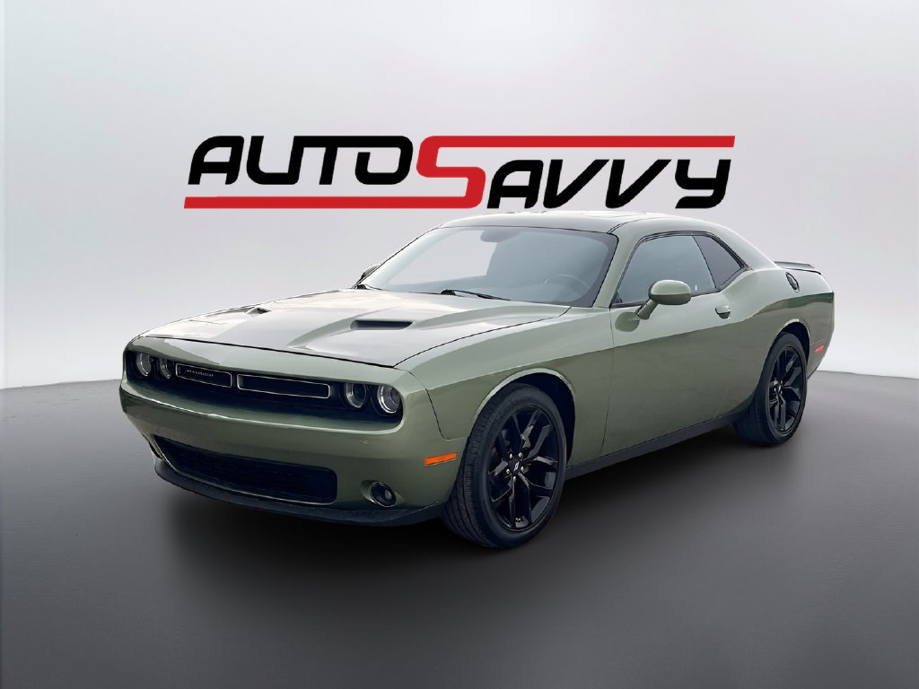 Used 2022 Dodge Challenger SXT w/ Blacktop Package RWD image 3