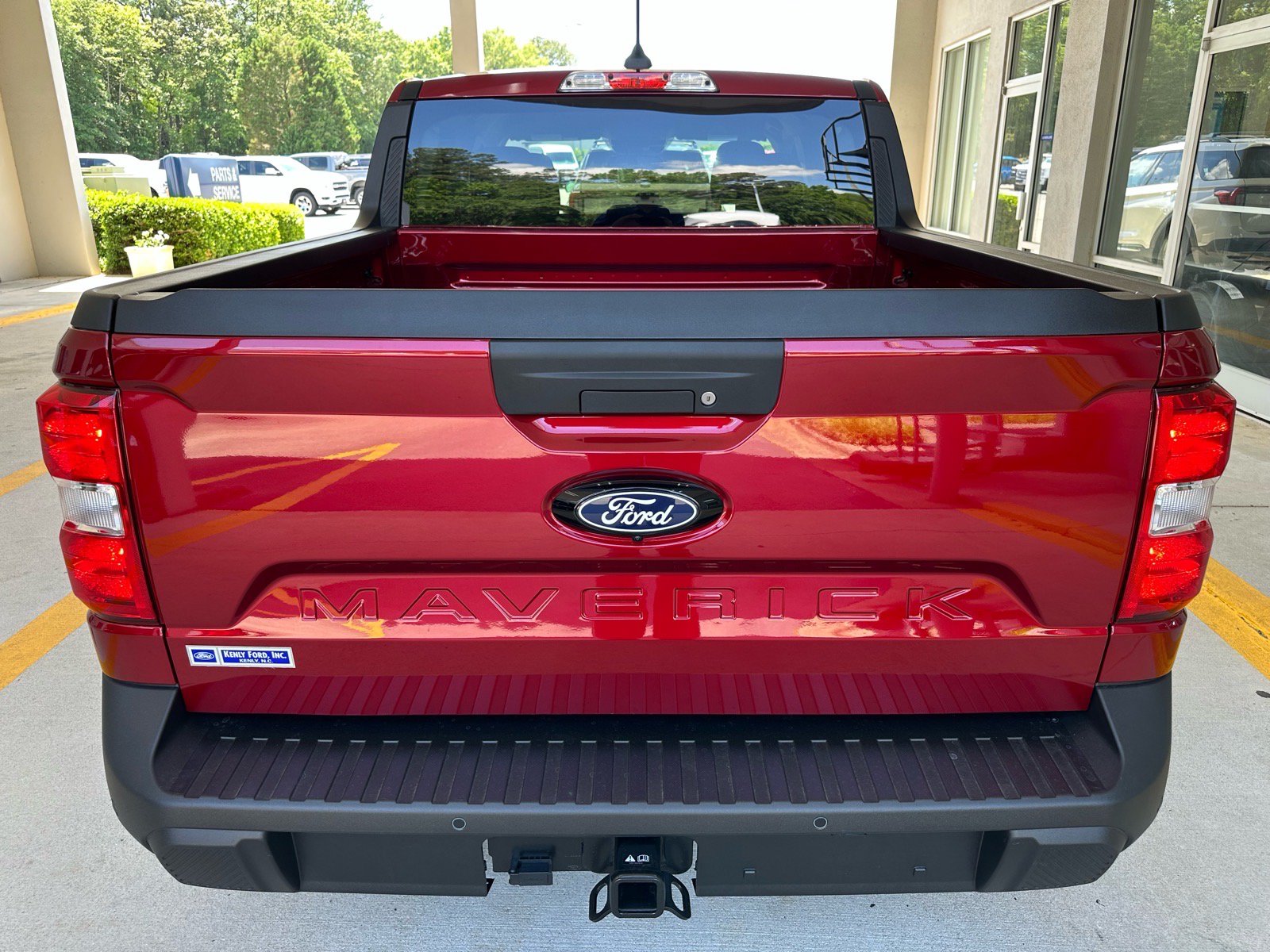 New 2026 Ford Maverick XLT w/ XLT Luxury Package FWD image 11