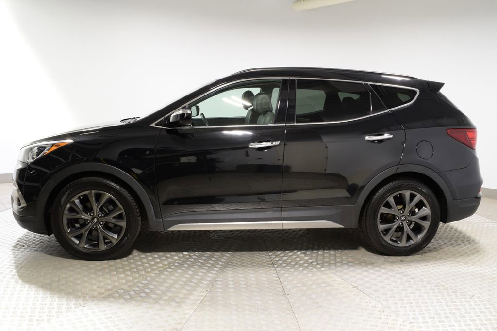 Used 2017 Hyundai Santa Fe Sport AWD/4WD image 2