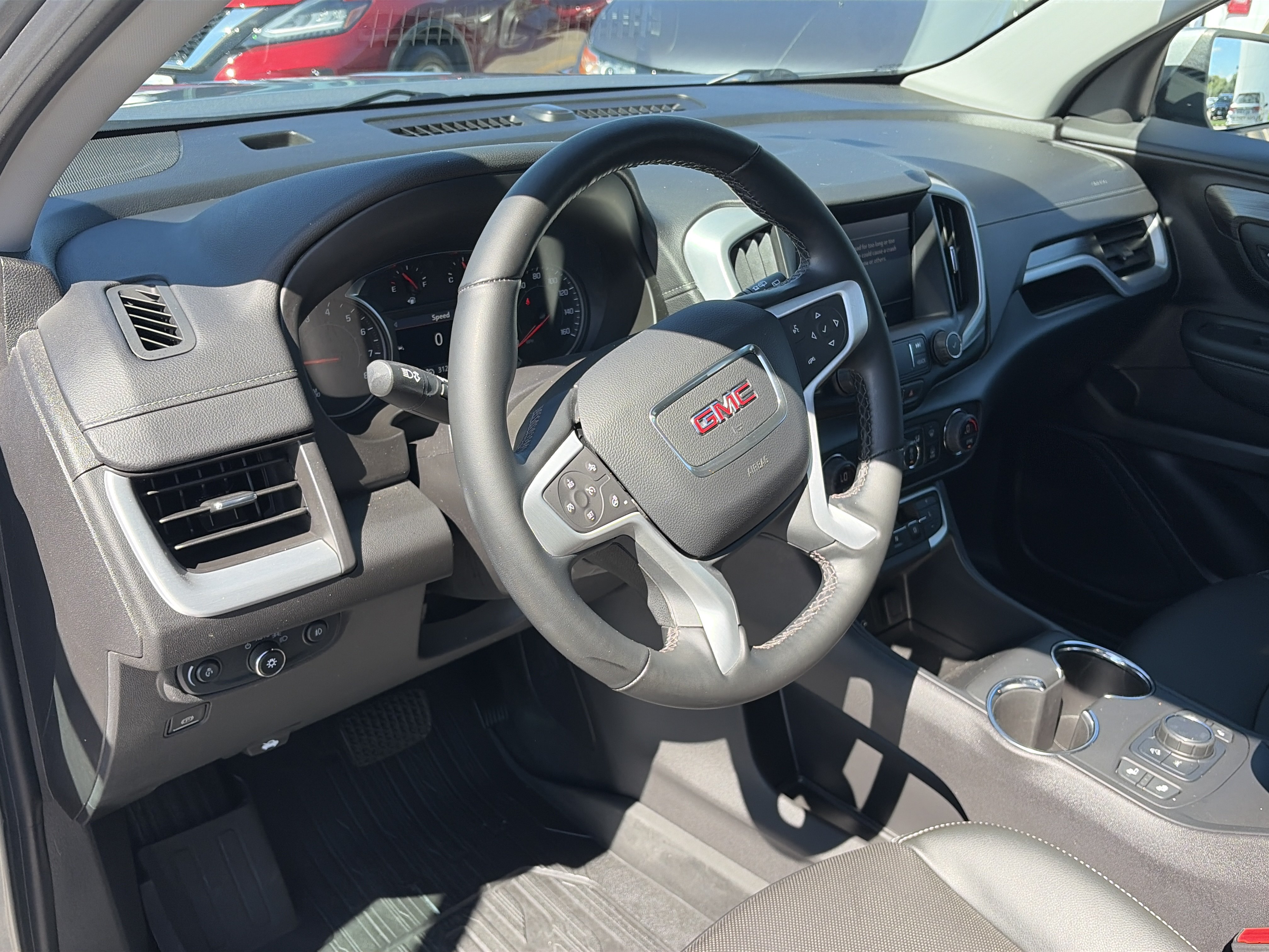 Used 2024 GMC Terrain SLT AWD/4WD image 17