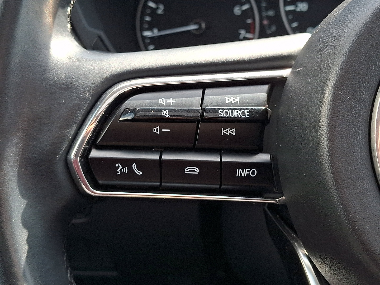 Certified 2024 MAZDA CX-90 3.3 Turbo w/ Preferred Package AWD/4WD image 25
