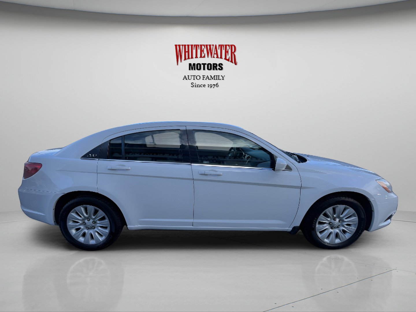 Used 2014 Chrysler 200 LX image 7