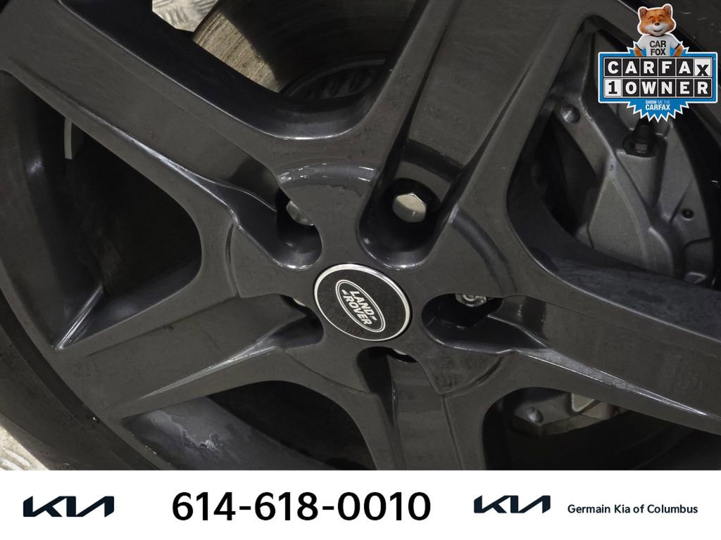 Used 2025 Land Rover Defender 110 X-Dynamic SE image 12