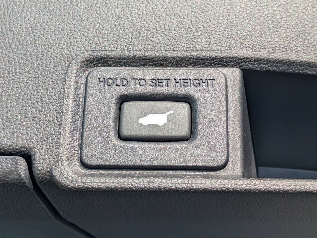 Used 2024 Acura RDX w/ Technology Package AWD/4WD image 13