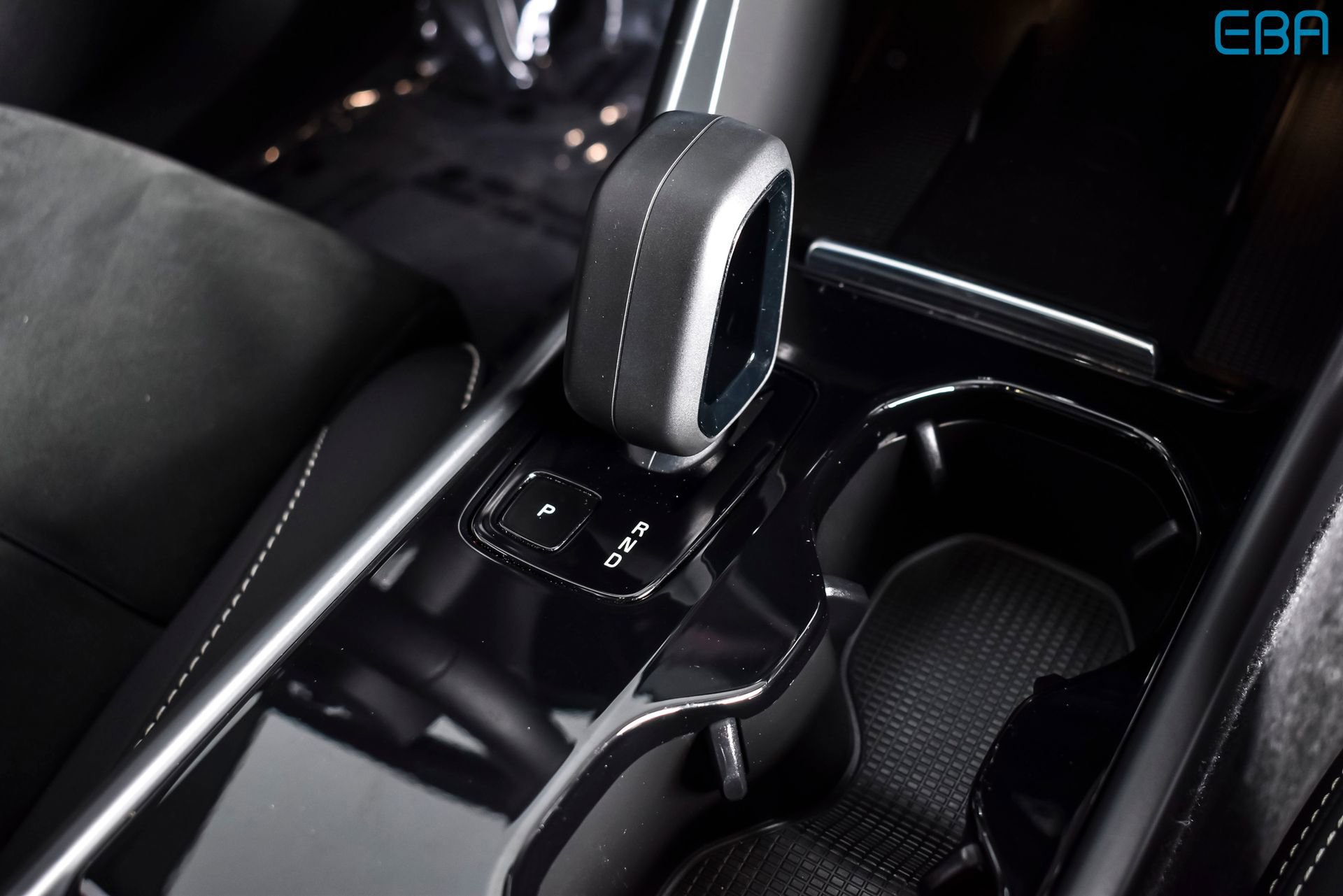 Used 2023 Volvo C40 P8 Recharge Ultimate image 26