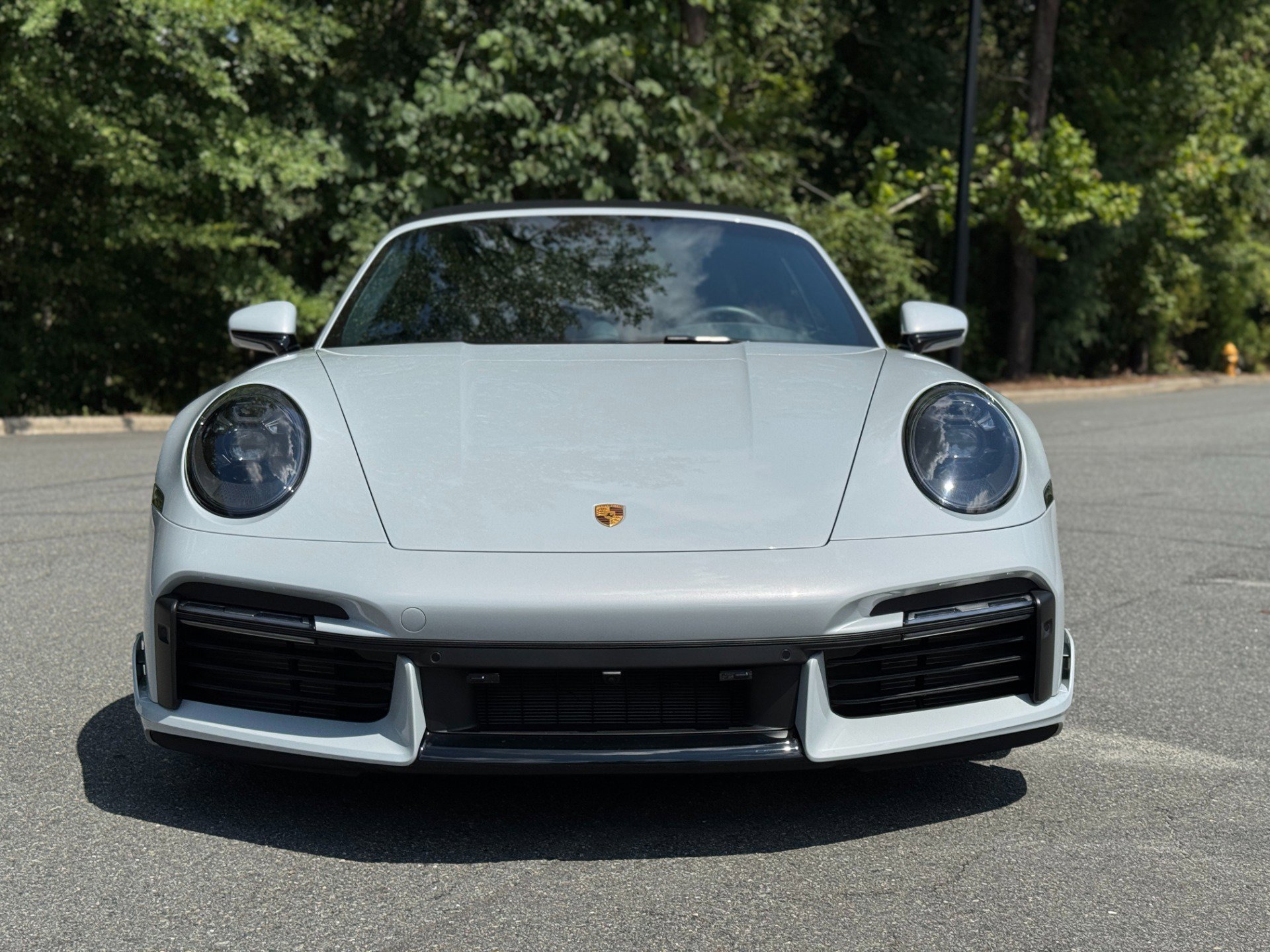Used 2024 Porsche 911 Cabriolet image 2