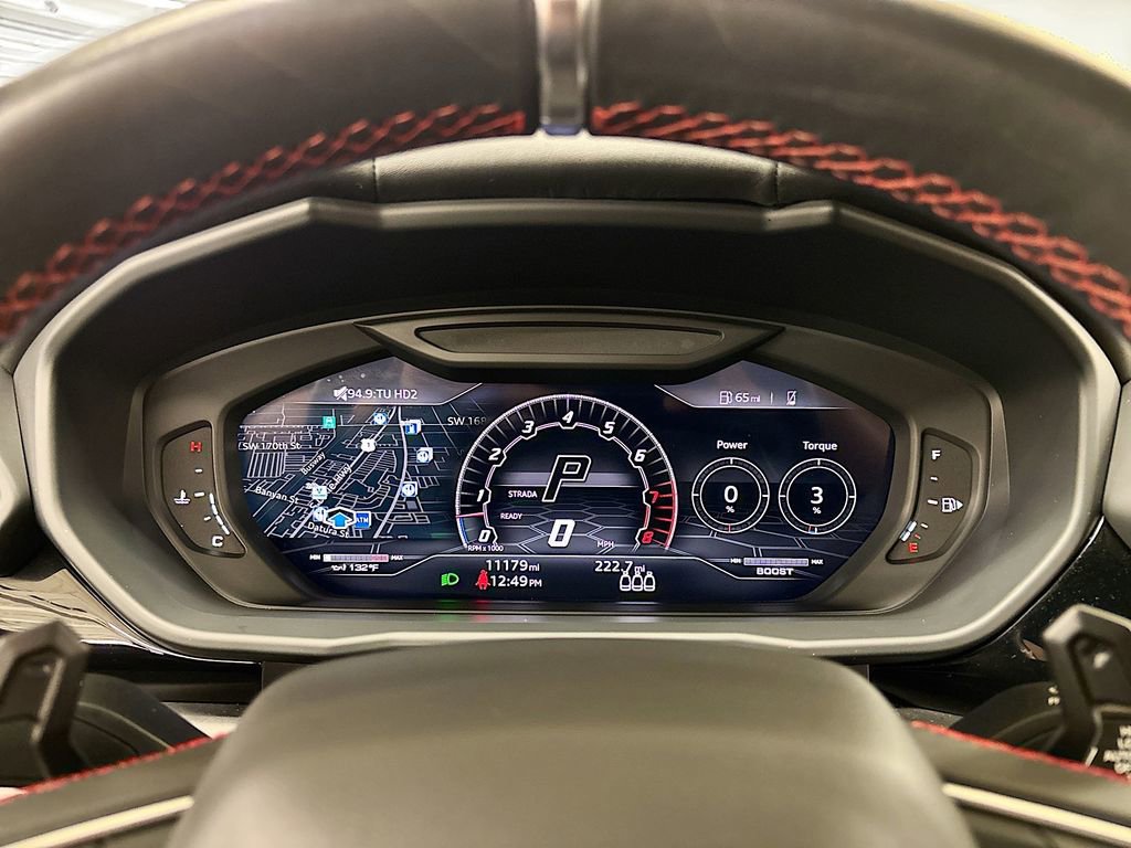 Used 2022 Lamborghini Urus image 11