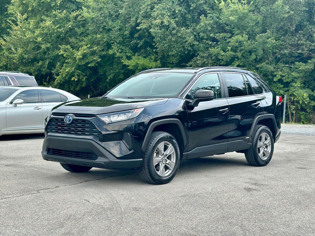 Used 2022 Toyota RAV4 LE AWD/4WD image 7