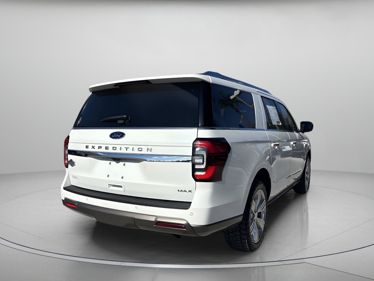 Used 2023 Ford Expedition Max King Ranch image 3
