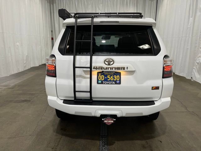 Certified 2023 Toyota 4Runner 40th Anniversary SE image 5