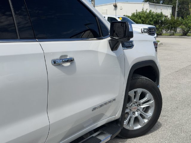 Used 2024 GMC Sierra 1500 SLT w/ SLT Premium Plus Package AWD/4WD image 9
