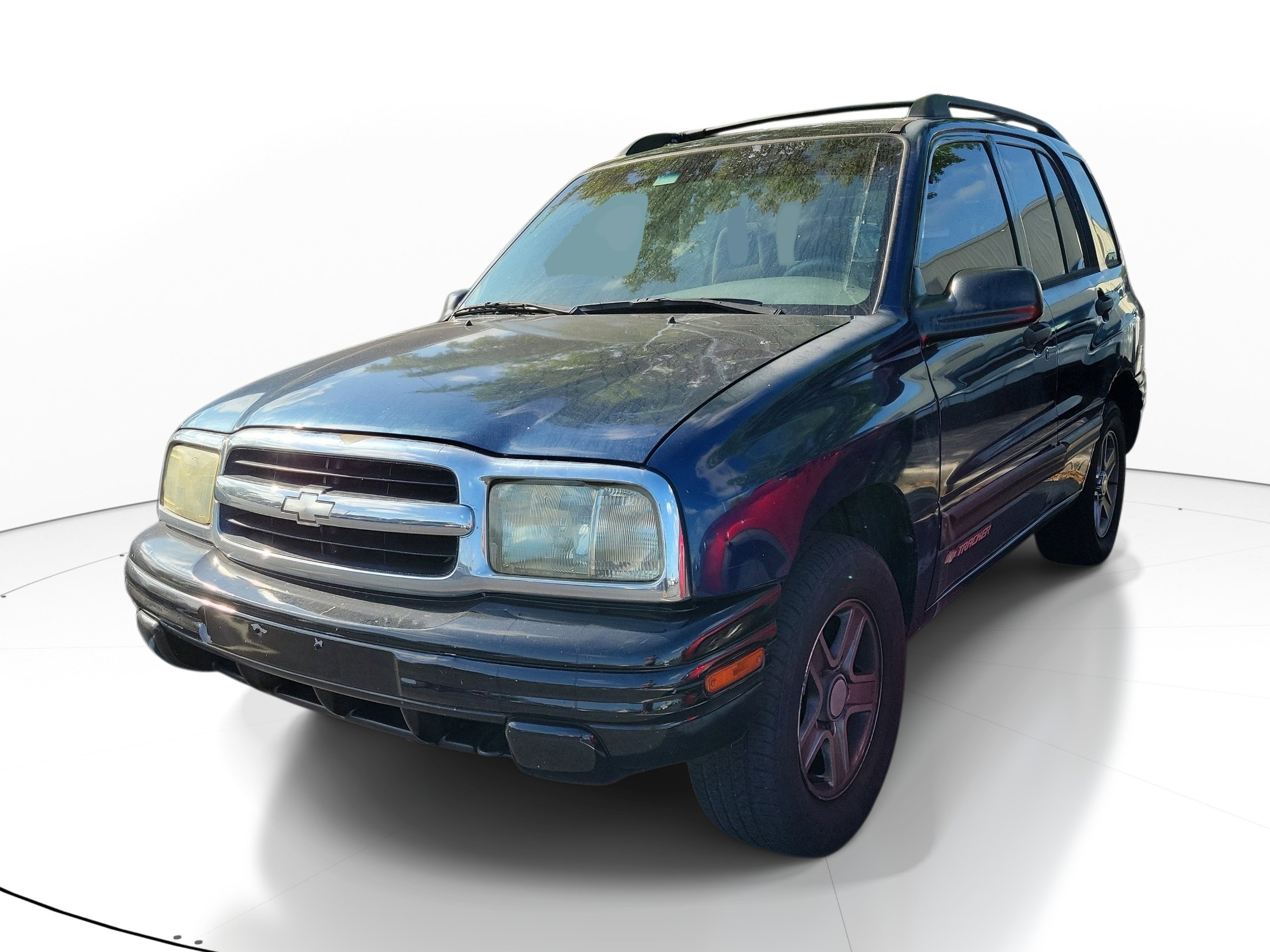 Used 2003 Chevrolet Tracker 2WD w/ Preferred Equipment Group image 3