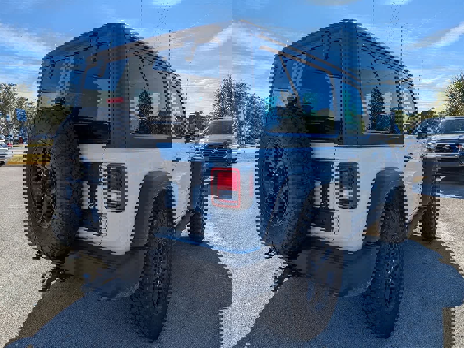 Used 2023 Jeep Wrangler Sport image 4