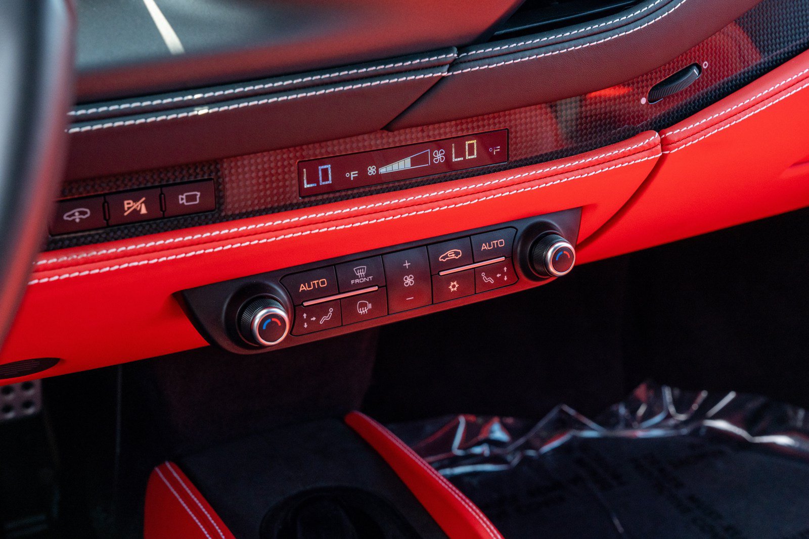 Used 2022 Ferrari F8 Tributo RWD image 39