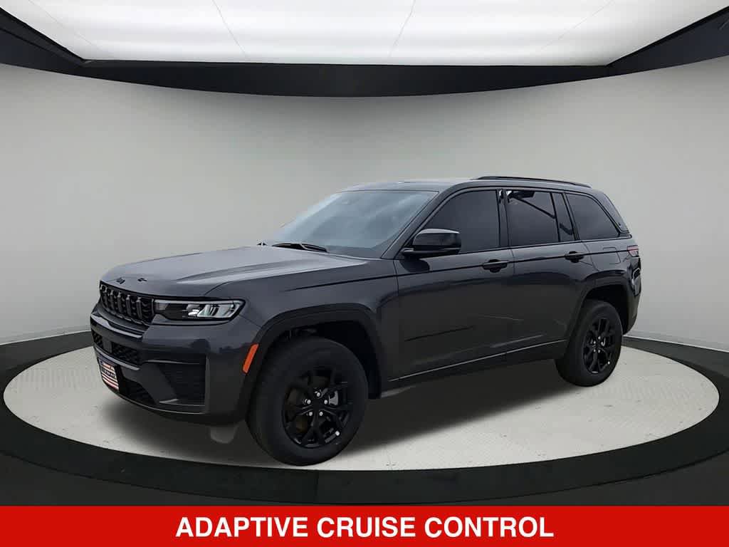 New 2026 Jeep Grand Cherokee Altitude AWD/4WD image 4