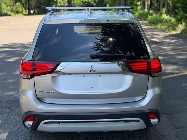 Used 2020 Mitsubishi Outlander AWD image 6
