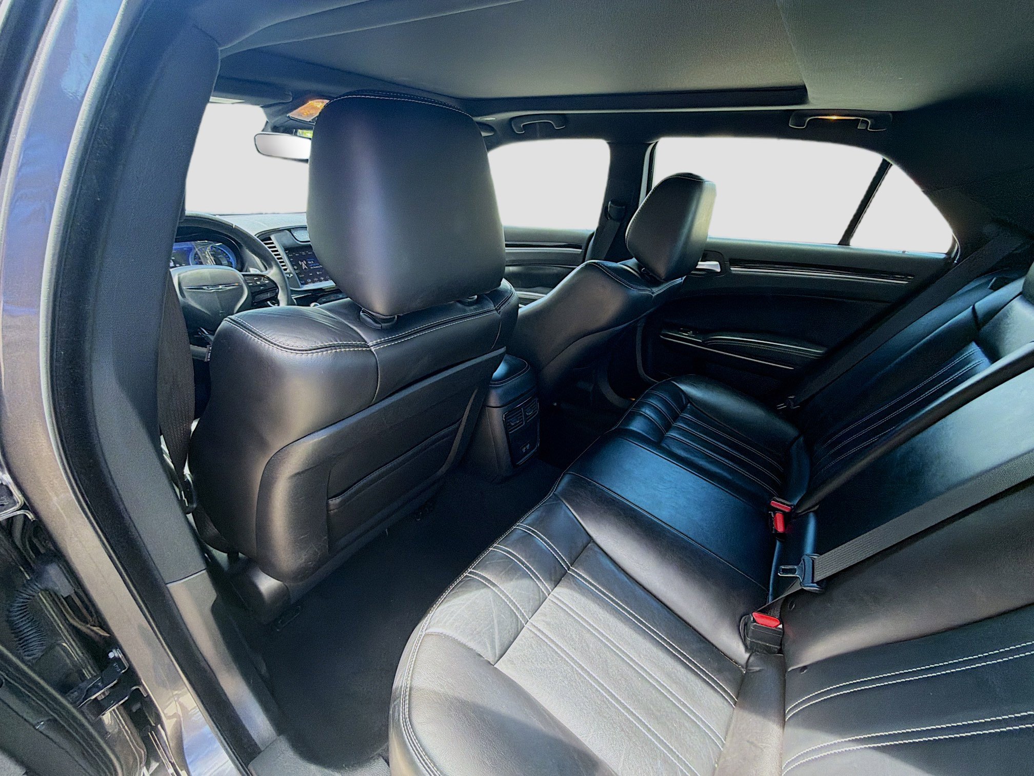 Used 2023 Chrysler 300 S image 25