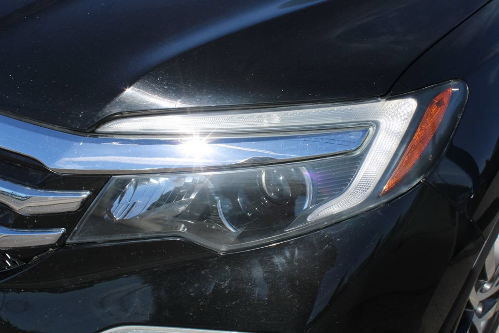Used 2017 Honda Pilot Touring image 11