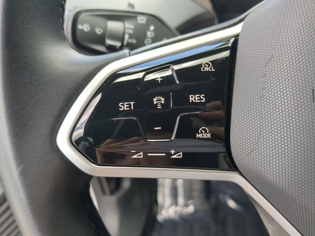 Certified 2025 Volkswagen ID.4 Pro RWD image 27