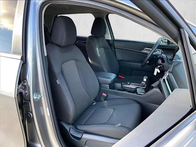 Used 2024 Kia Sportage LX FWD image 9