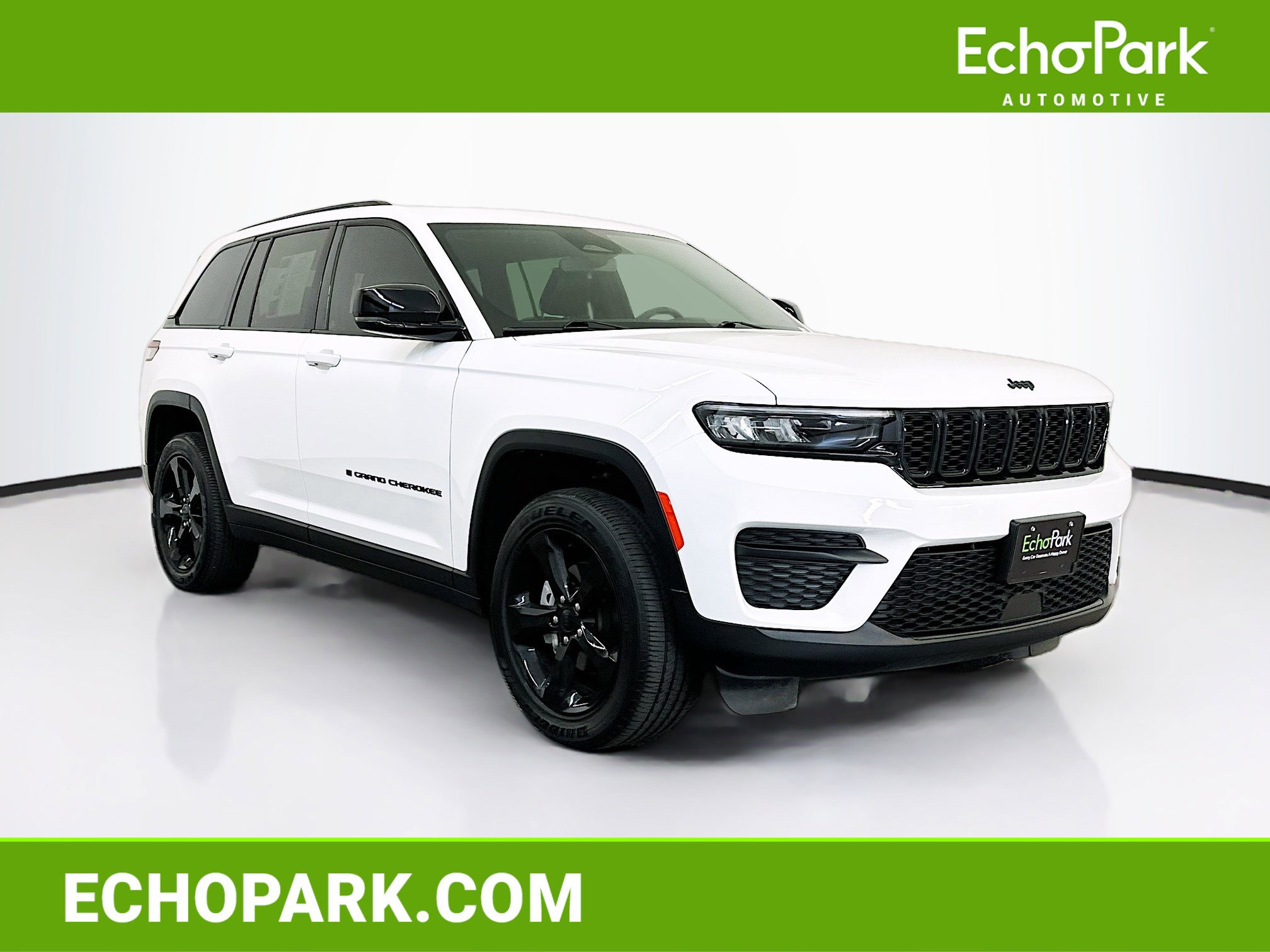 Used 2023 Jeep Grand Cherokee Altitude