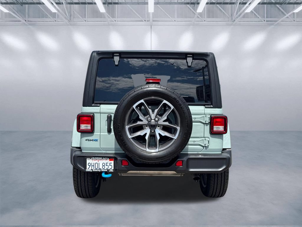 Used 2024 Jeep Wrangler Unlimited AWD/4WD image 5