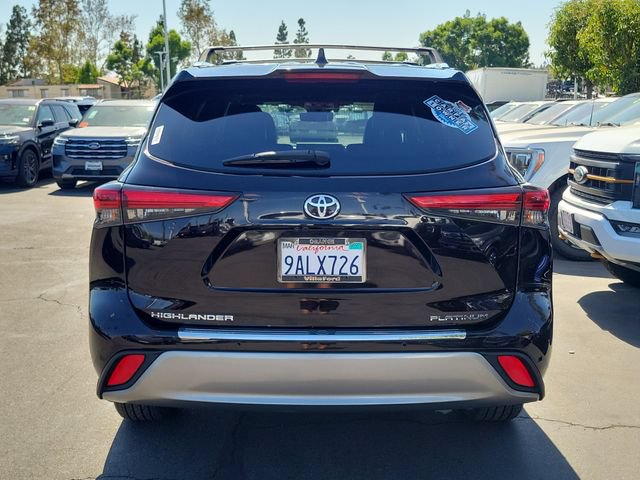 Used 2022 Toyota Highlander Platinum FWD image 24