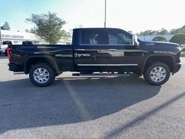 Used 2024 Chevrolet Silverado 2500 High Country w/ High Country Premium Package image 9