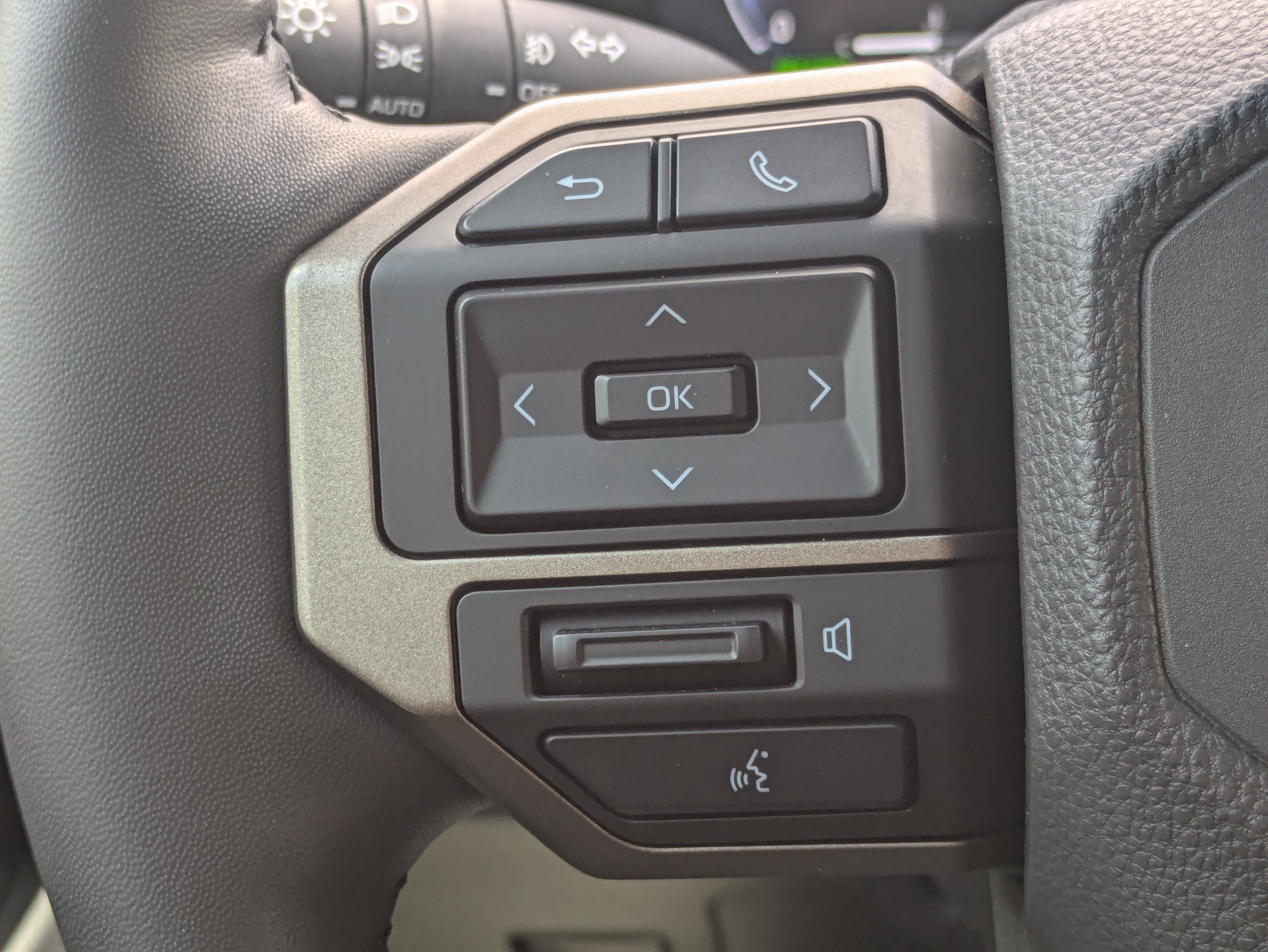 Used 2025 Toyota Land Cruiser AWD/4WD image 25