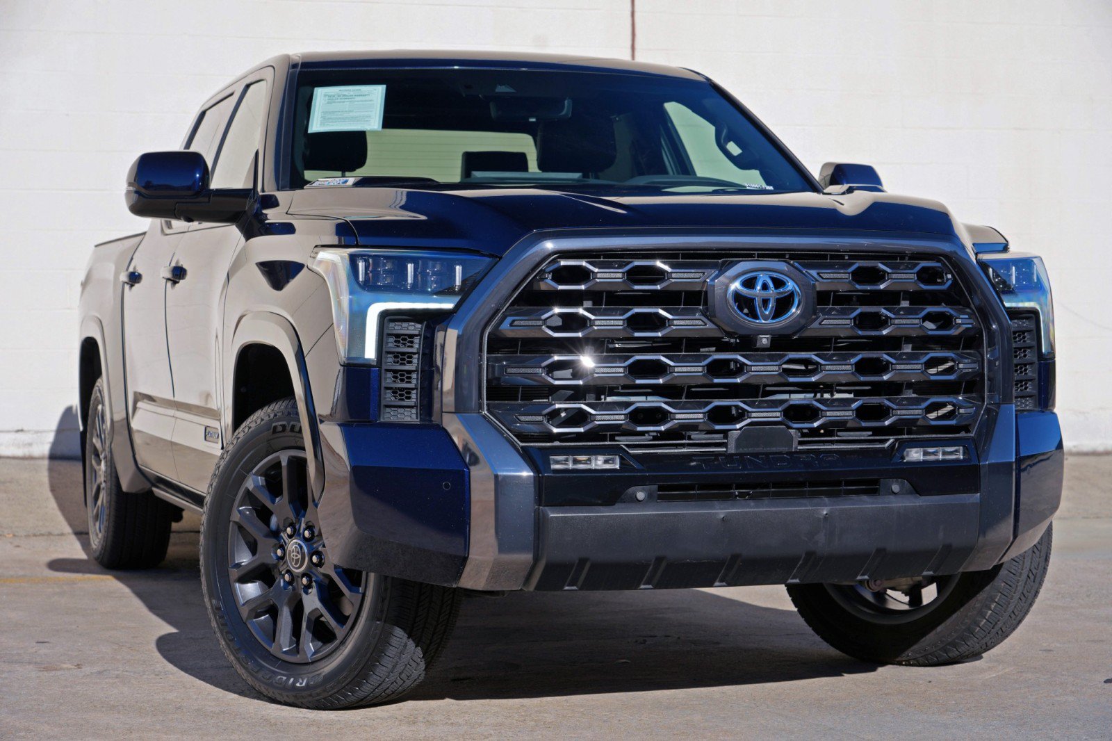 Used 2023 Toyota Tundra Platinum w/ Advanced Package AWD/4WD image 3