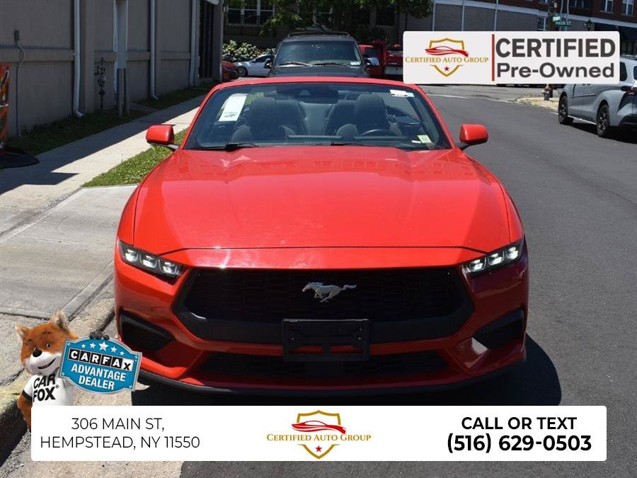 Used 2024 Ford Mustang Convertible RWD image 1