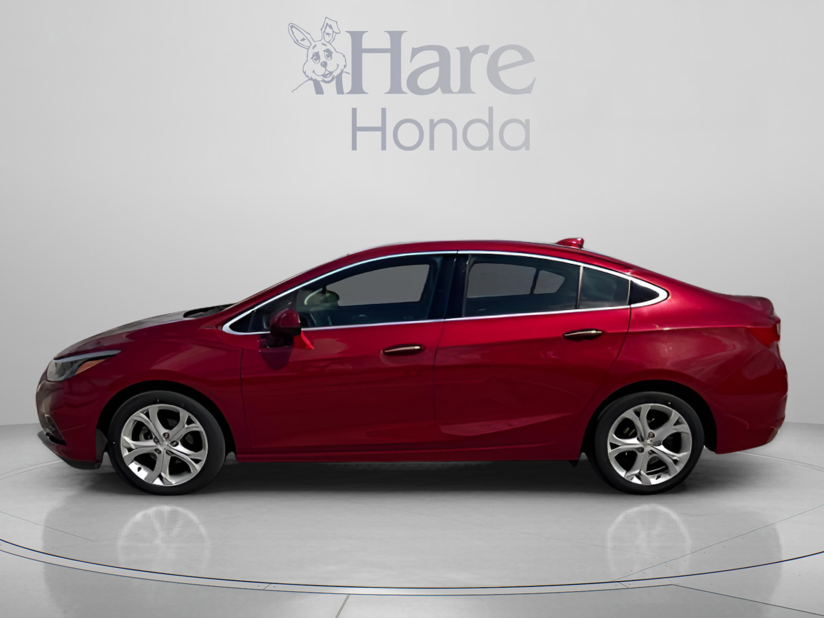 Used 2017 Chevrolet Cruze Premier image 2