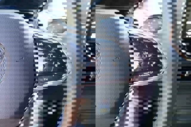 New 2025 Volkswagen ID. Buzz Pro S image 22