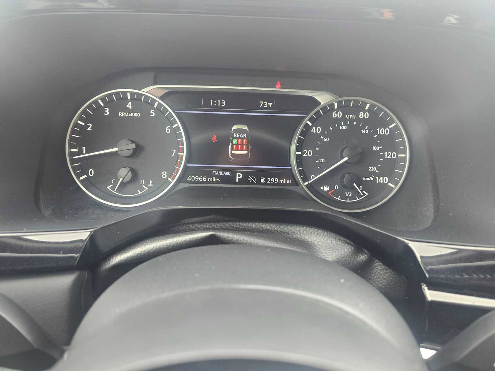Used 2025 Nissan Pathfinder SL FWD image 26
