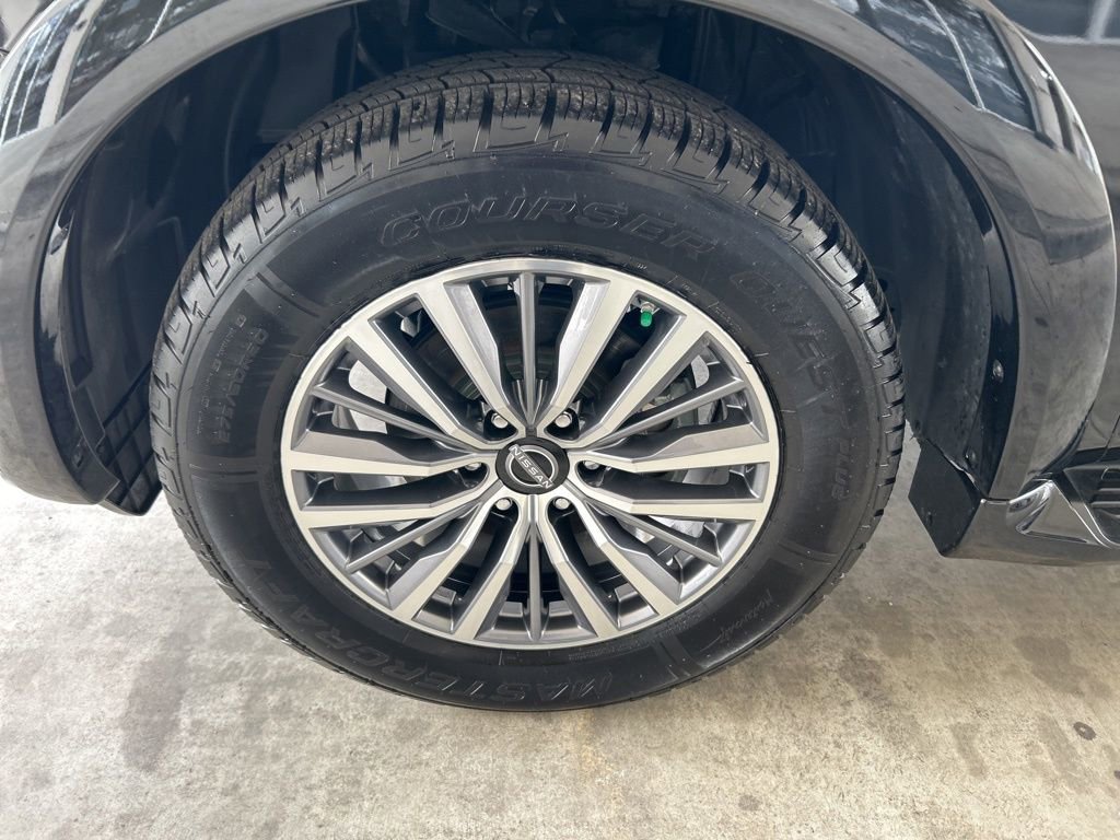 Used 2022 Nissan Armada SL w/ Captain's Chairs Package image 17