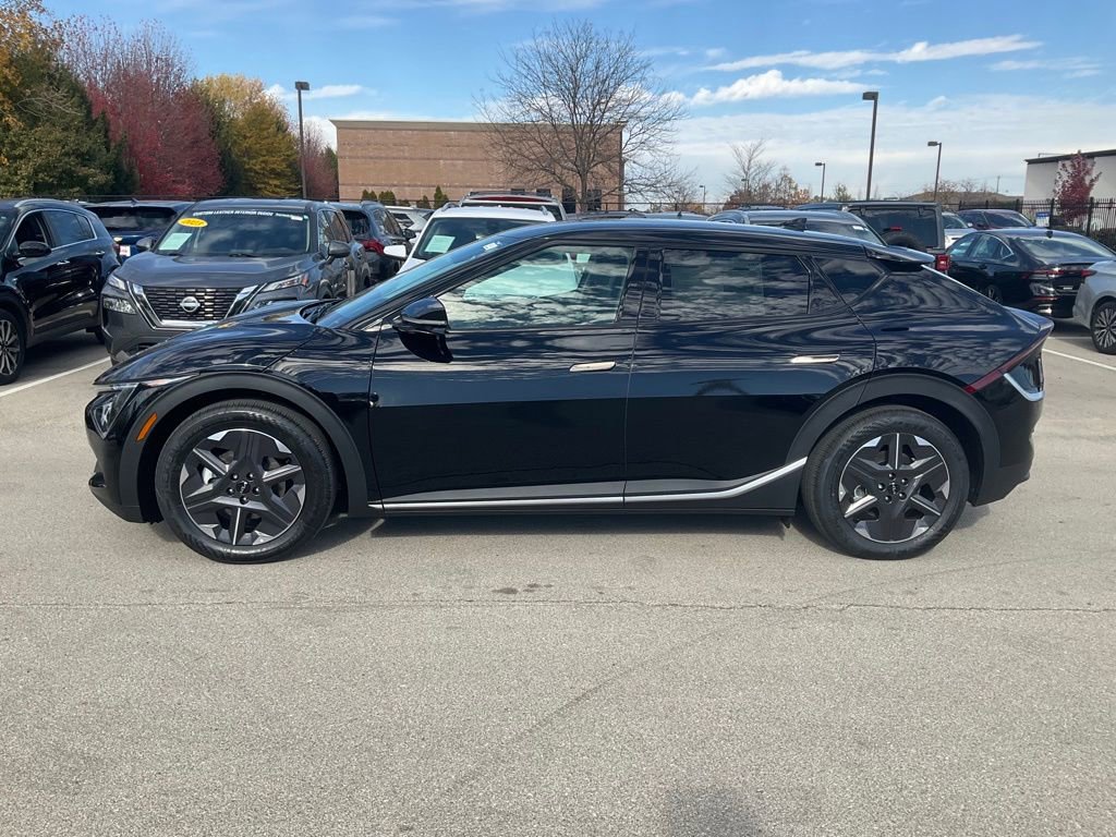 New 2025 Kia EV6 Light image 4