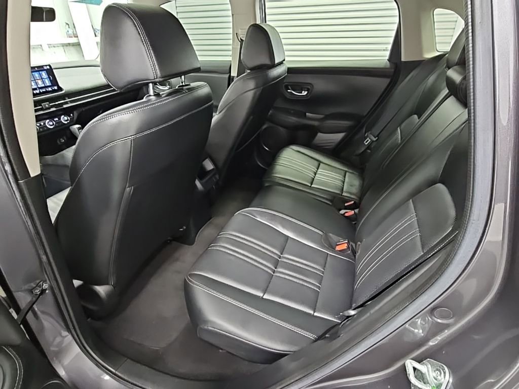 Used 2023 Honda HR-V EX-L image 30
