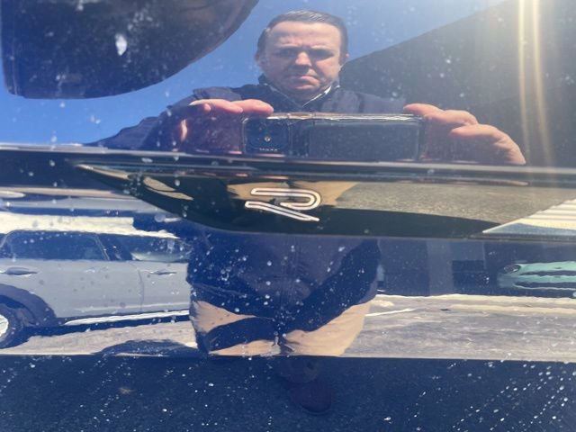 Used 2022 Volkswagen Tiguan SEL R-Line image 11