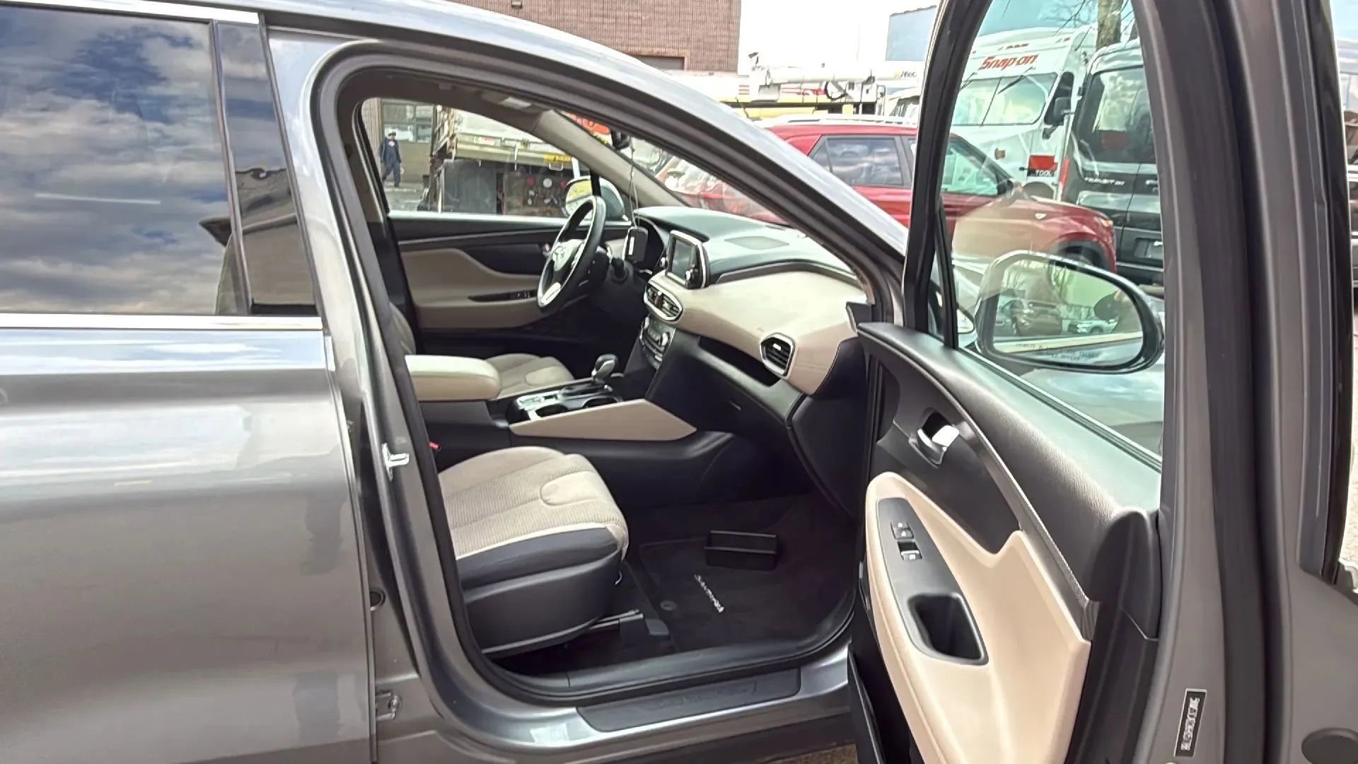 Used 2019 Hyundai Santa Fe SEL AWD/4WD image 24