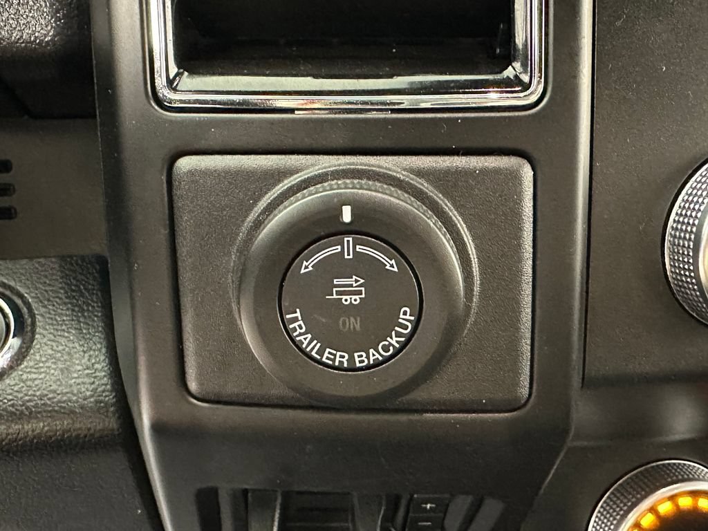 Used 2020 Ford Expedition Max XL AWD/4WD image 29
