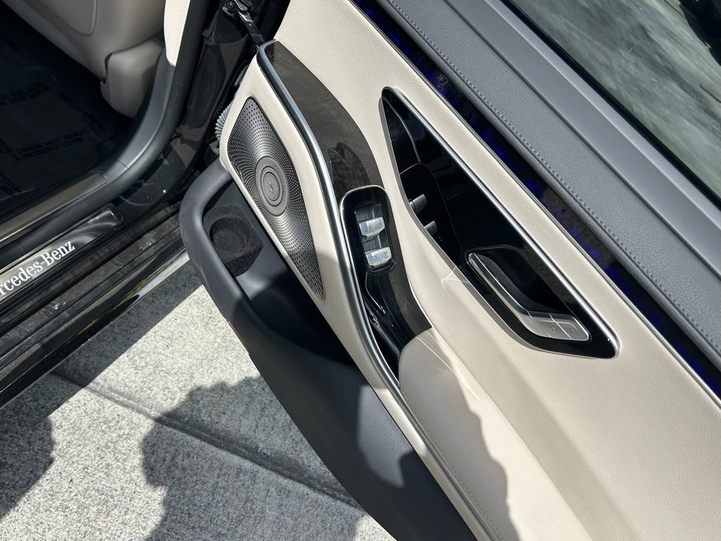 Used 2023 Mercedes-Benz S 500 S 500 image 38