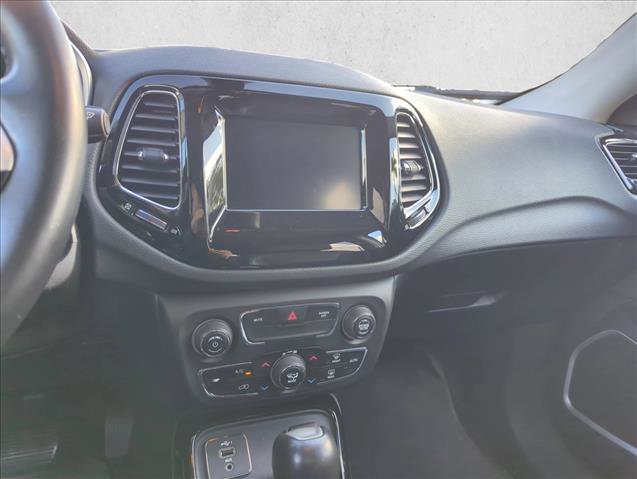 Used 2020 Jeep Compass Latitude image 9