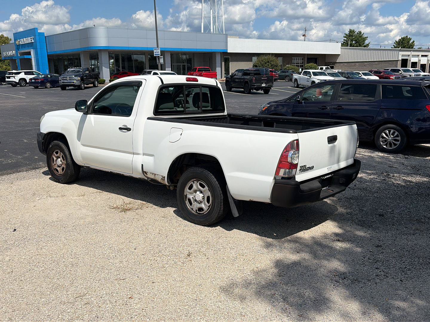 Used 2011 Toyota Tacoma 2WD Regular Cab image 3